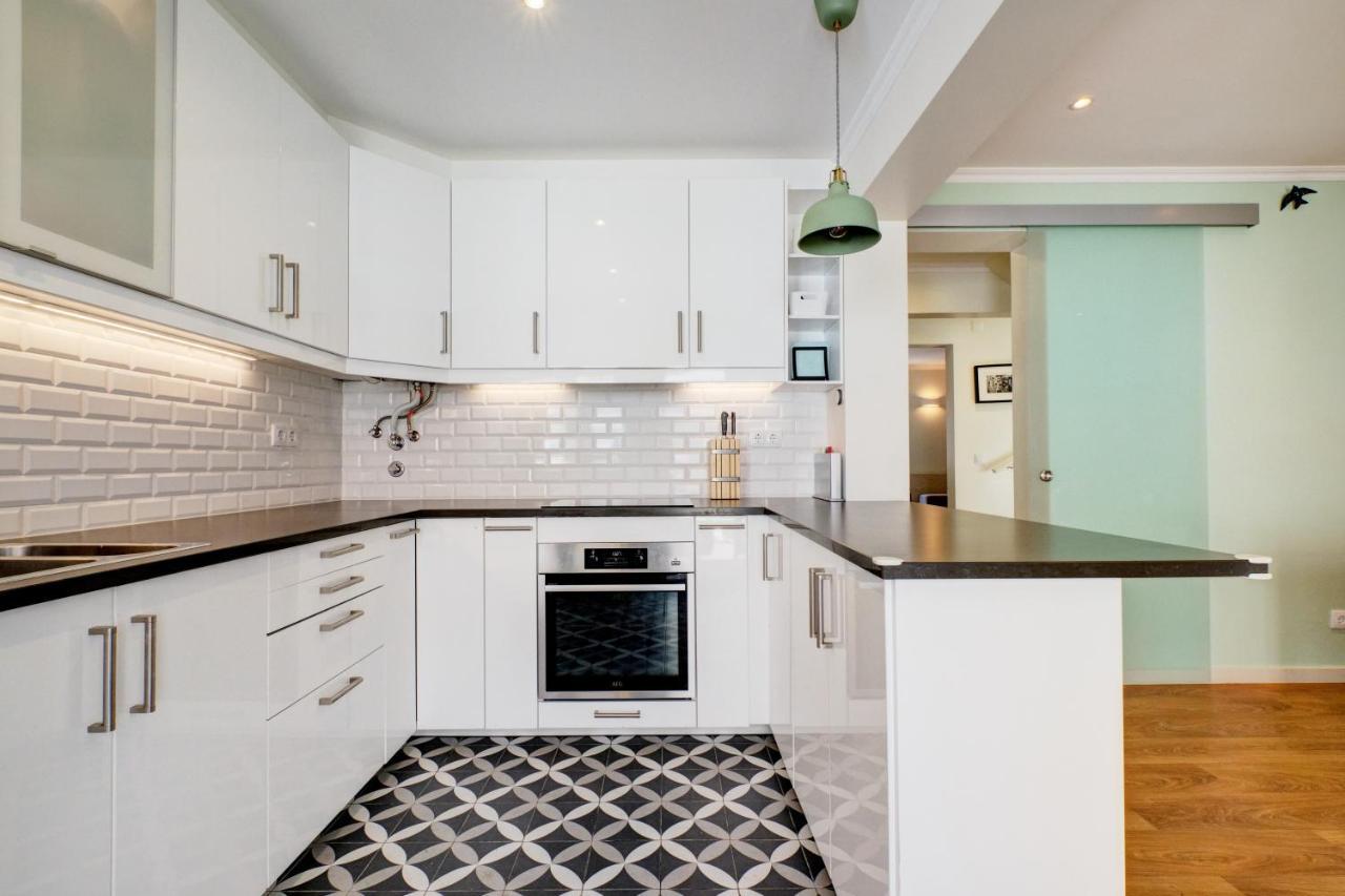 Comfortable Town House In Quiet Area By Lovelystay Lisboa Exteriör bild