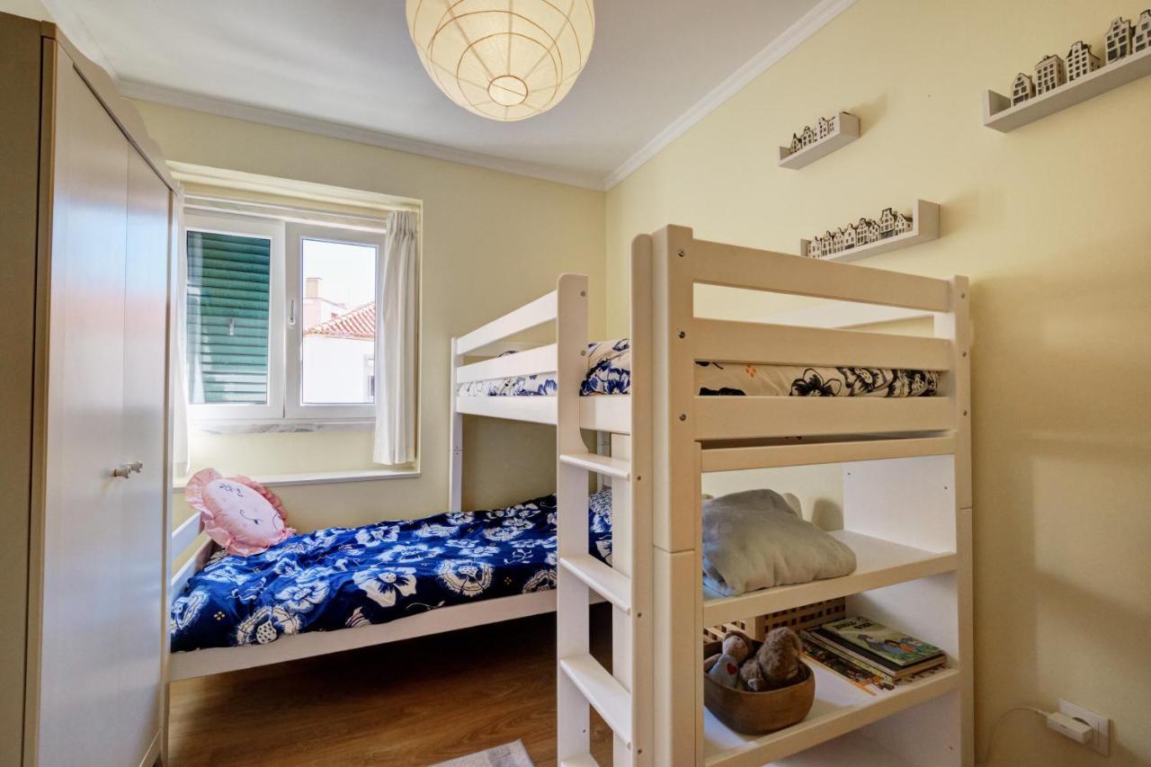 Comfortable Town House In Quiet Area By Lovelystay Lisboa Exteriör bild