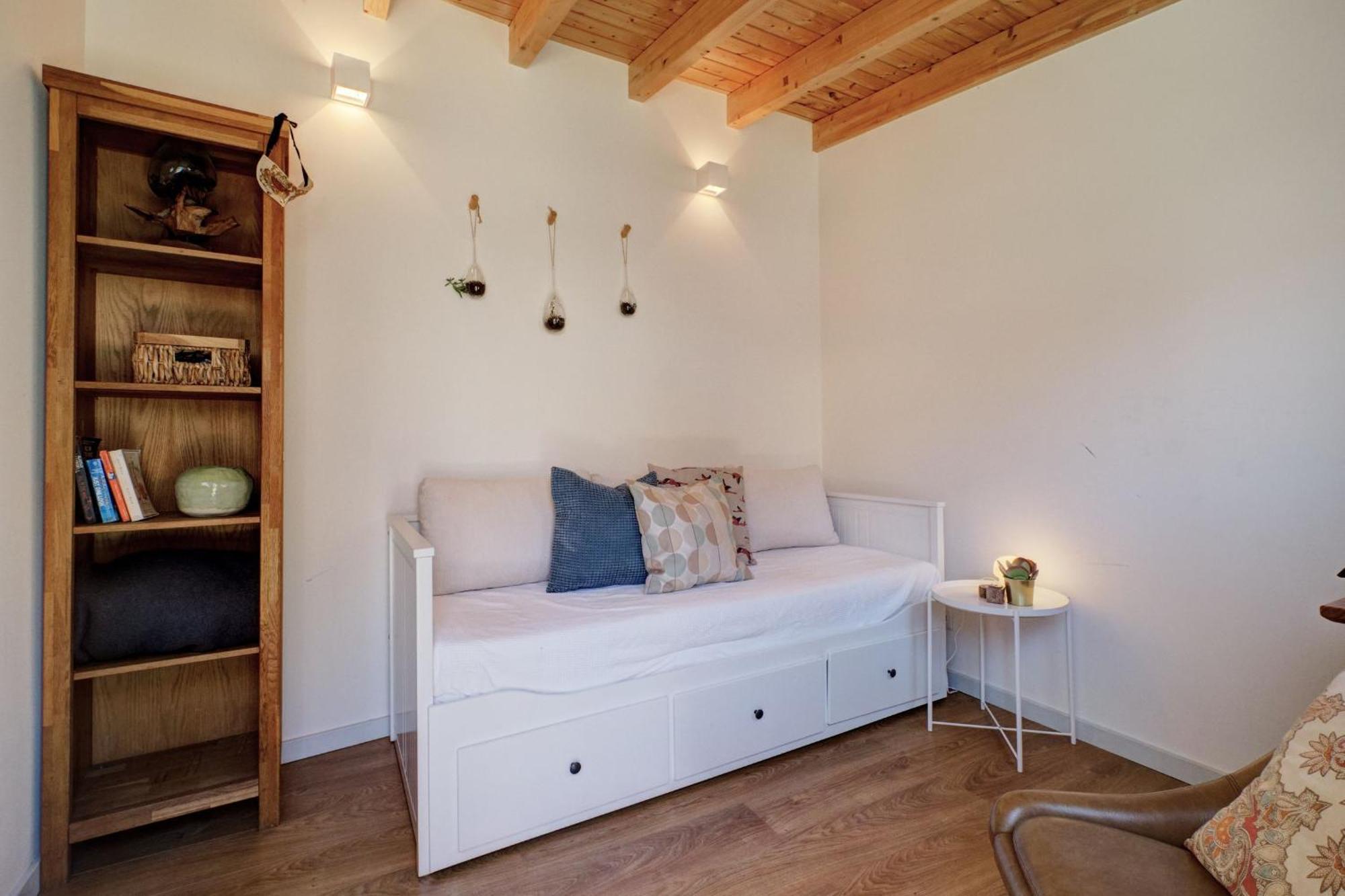 Comfortable Town House In Quiet Area By Lovelystay Lisboa Exteriör bild